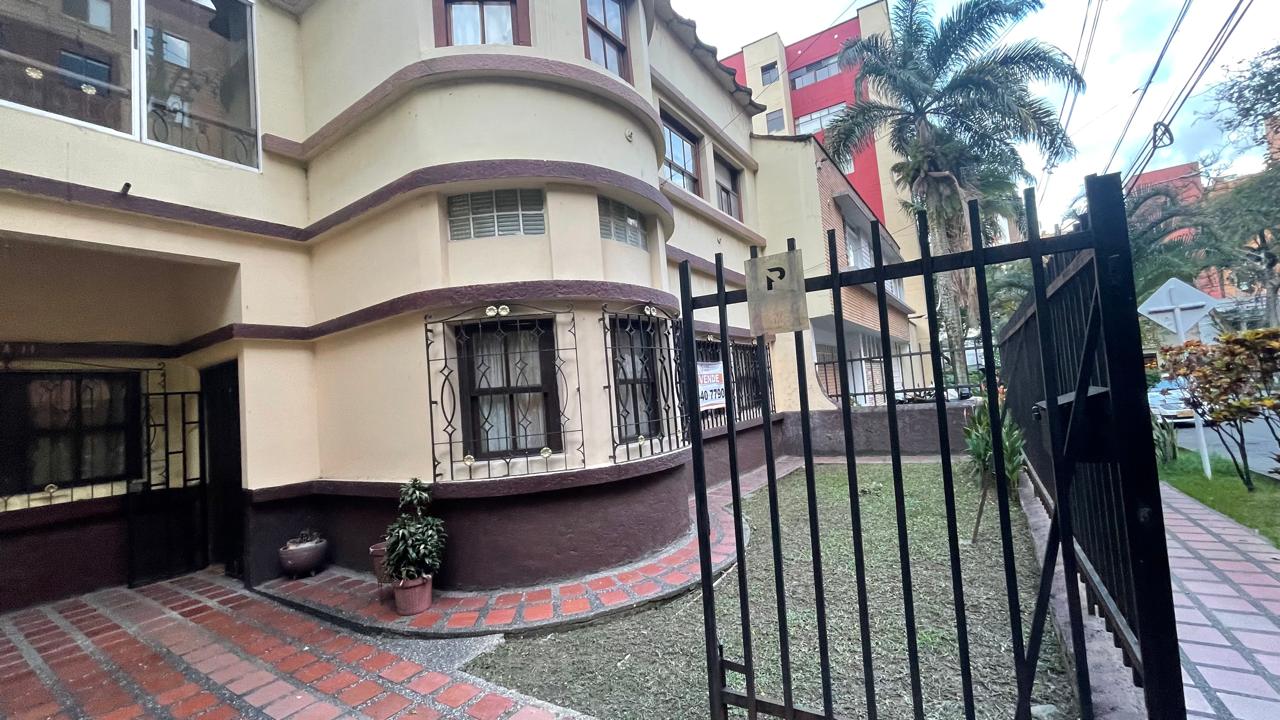 Entrada - Foto 2 (Exterior)